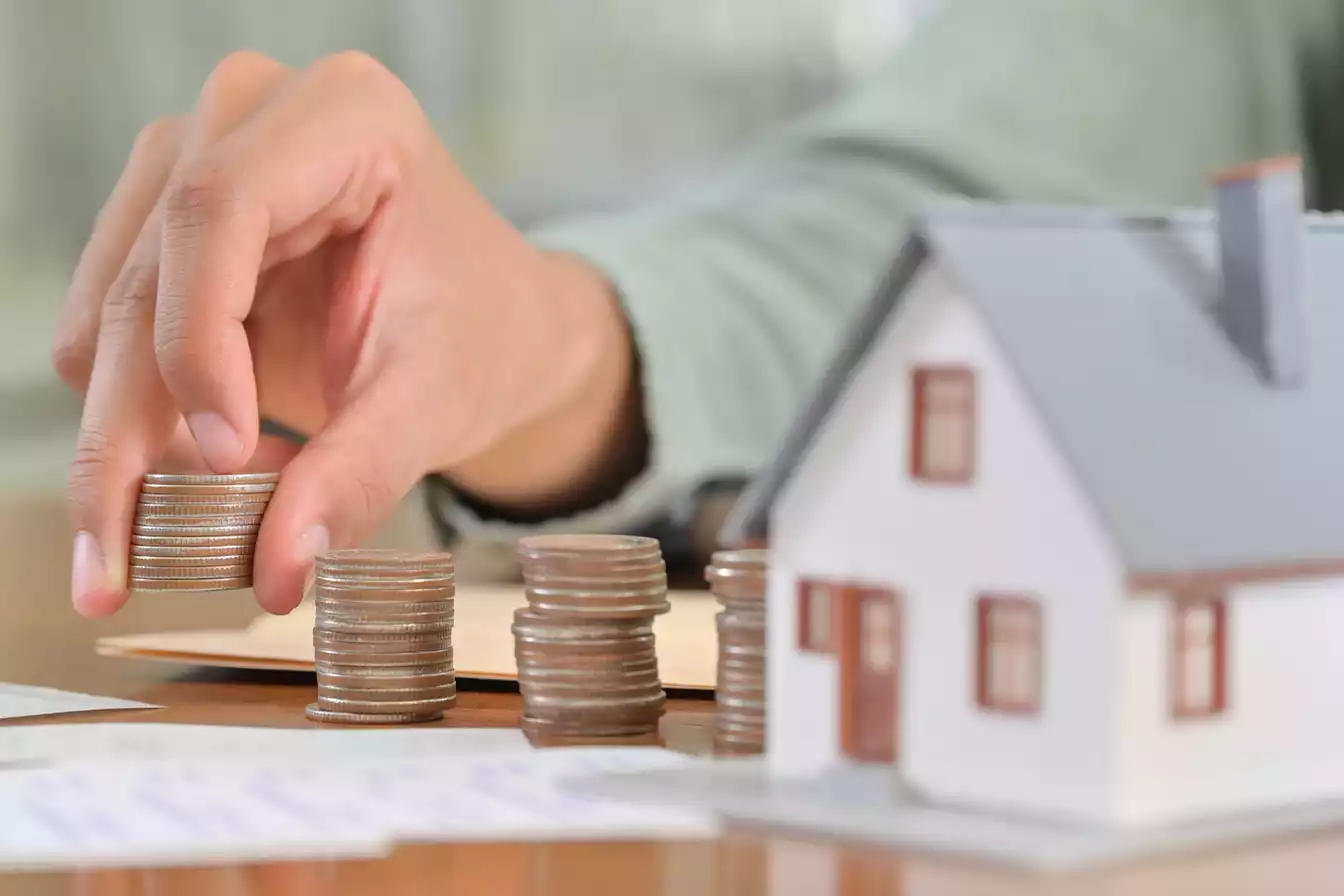 ¿Quién administra los bienes de extinción de dominio?